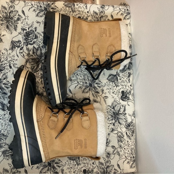 SOREL Sz 4 Caribou Leather and  Rubber Wool Lining Waterproof Boots - Picture 5 of 14